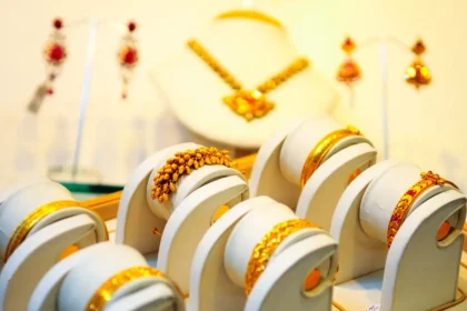 Gold & Silver Prices Crash: Buy Now or Hold?