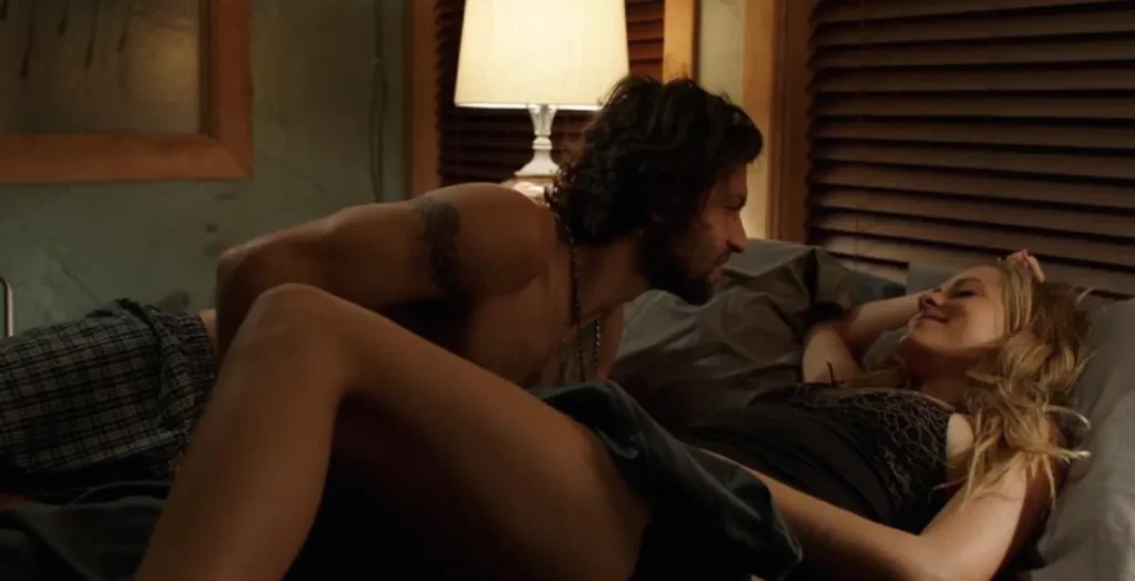 Lights Out Explained: Movie Plot Breakdown & Shocking Ending Analysis