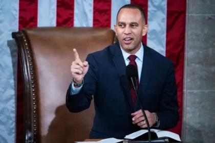 Hakeem Jeffries Endorses Zohran Mamdani for NYC Mayor
